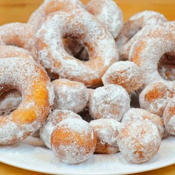 Творожные пончики в духовке без дрожжей