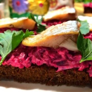 Бутерброды с селедкой