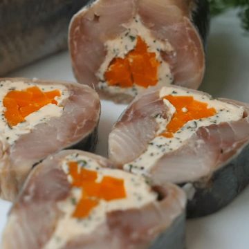 Закусочный рулет из сельди